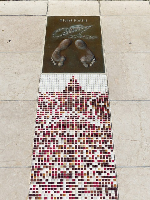 展现